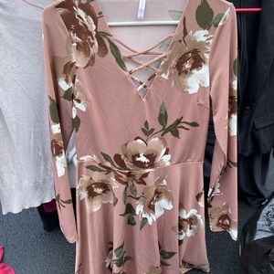 Pink/Mauve flowered midi dress.